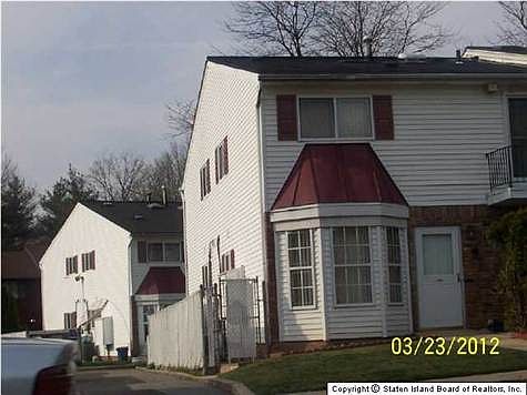 2nd image of 1716 Forest Hill Rd