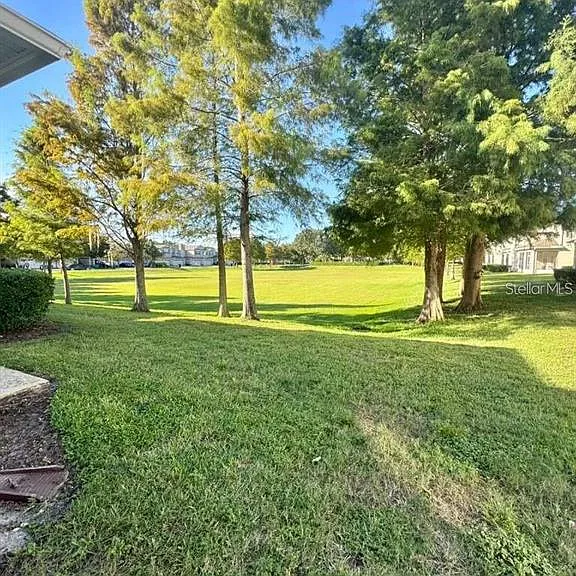 1122 Priory Cir — Photo 4