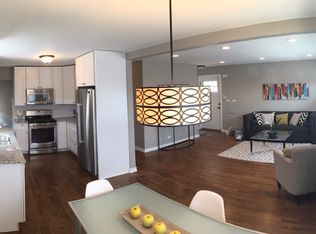 8520 Frontage Rd, Morton Grove, IL 60053