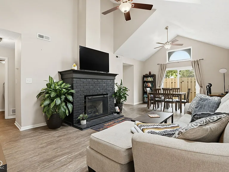 11610 Buttonwood Dr — Photo 19