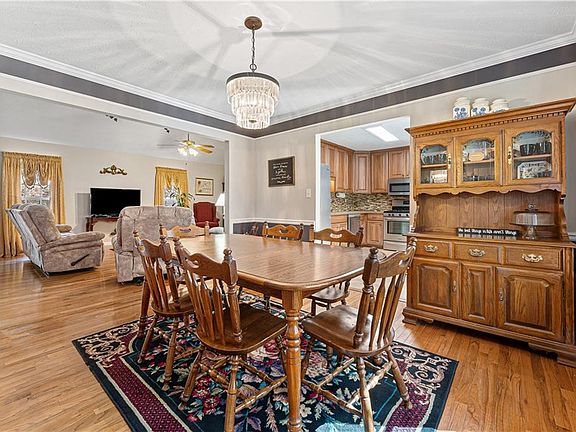 4th image of 190 Timber Ridge Dr