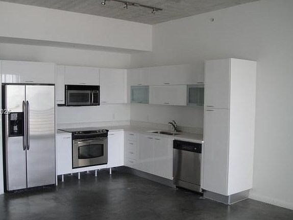 2nd image of 133 NE 2nd Ave APT 2908