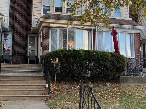 7053 Charles St, Philadelphia, PA 19135