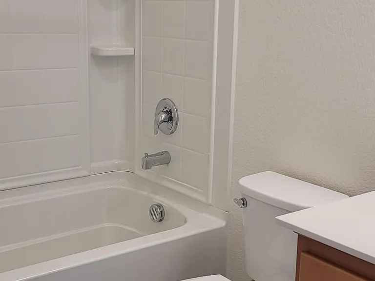 1457 W Woodward Ave — Photo 12