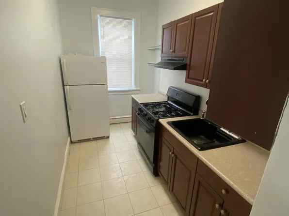 202 Jericho Tpke Floor 1, Floral Park, NY 11001