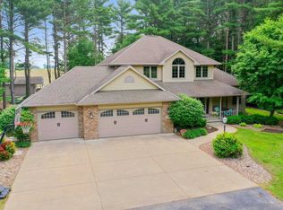 N5194 Woodhaven Ct, Shiocton, WI 54170