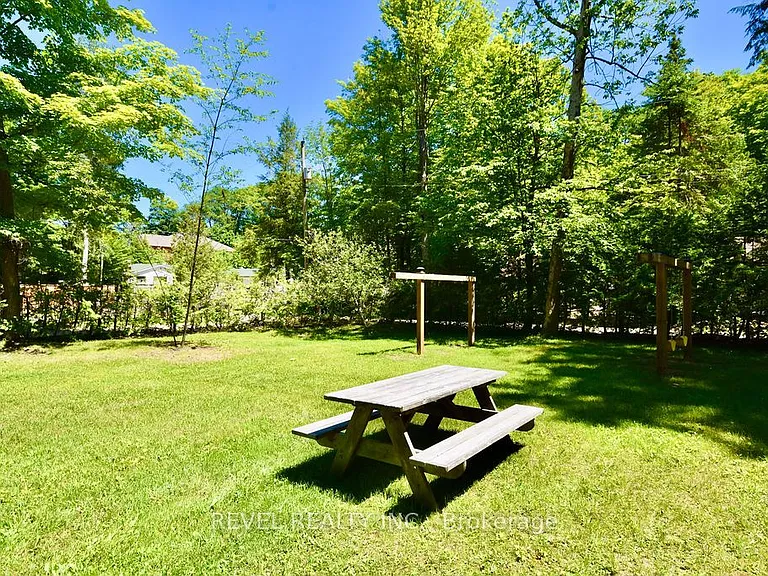 39 Domar Rd — Photo 34