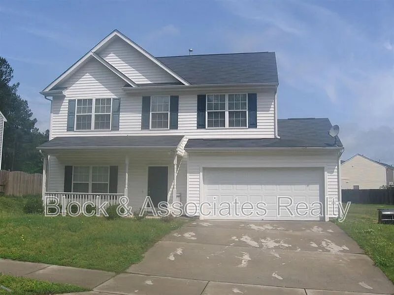 4 bed, 2.5 bath, 1600 sqft, $1,895 — Photo 1