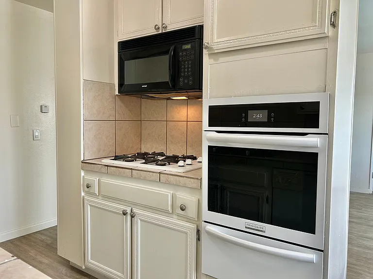 Monte Vista Townhomes — Photo 12