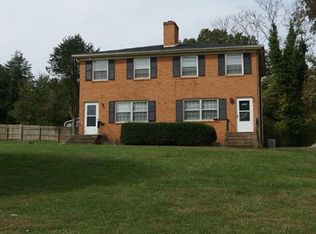 208 Burton Ct, Charlottesville, VA 22901