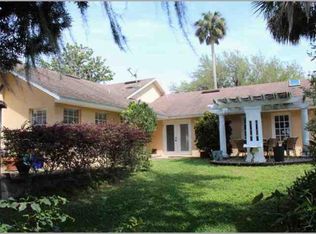 1098 Lucerne Dr, Mount Dora, FL 32757