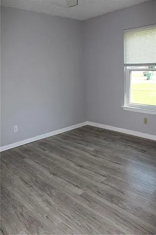 112 Mallard Dr — Photo 15