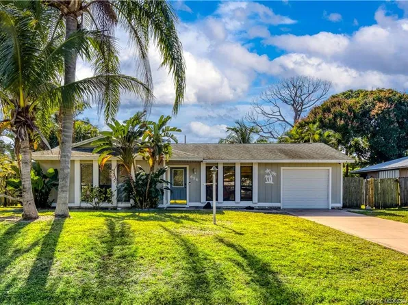 656 SE Ron Rico Ter, Port Saint Lucie, FL 34983