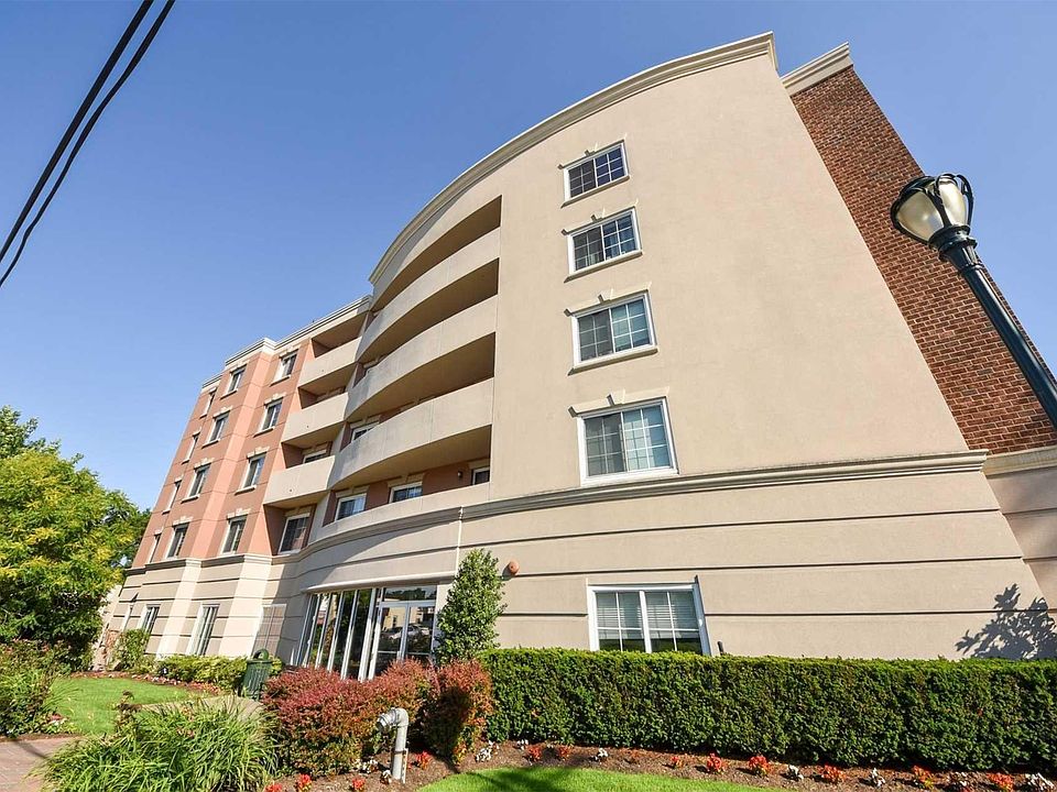 1st image of 242 Maple Avenue #600