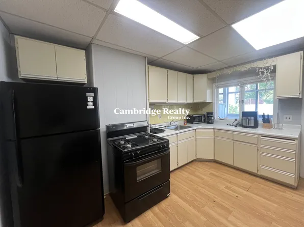 12 7th St, Cambridge, MA 02141