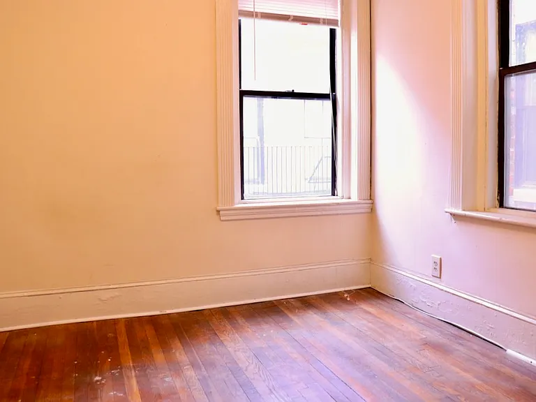 9 Myrtle St #5 — Photo 6