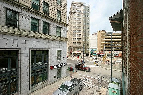 494 Graeme St #2 — Photo 9