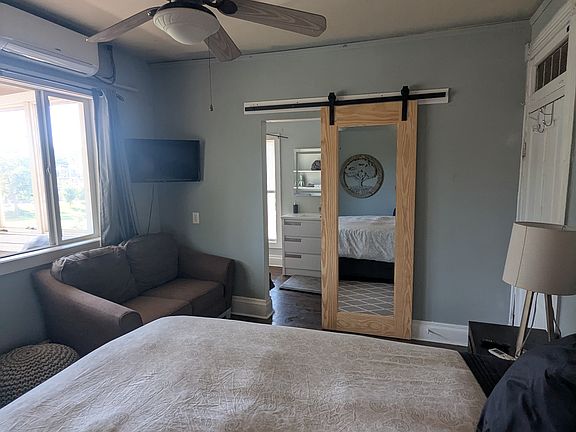 2nd image of 827 Turner Blvd APT 2