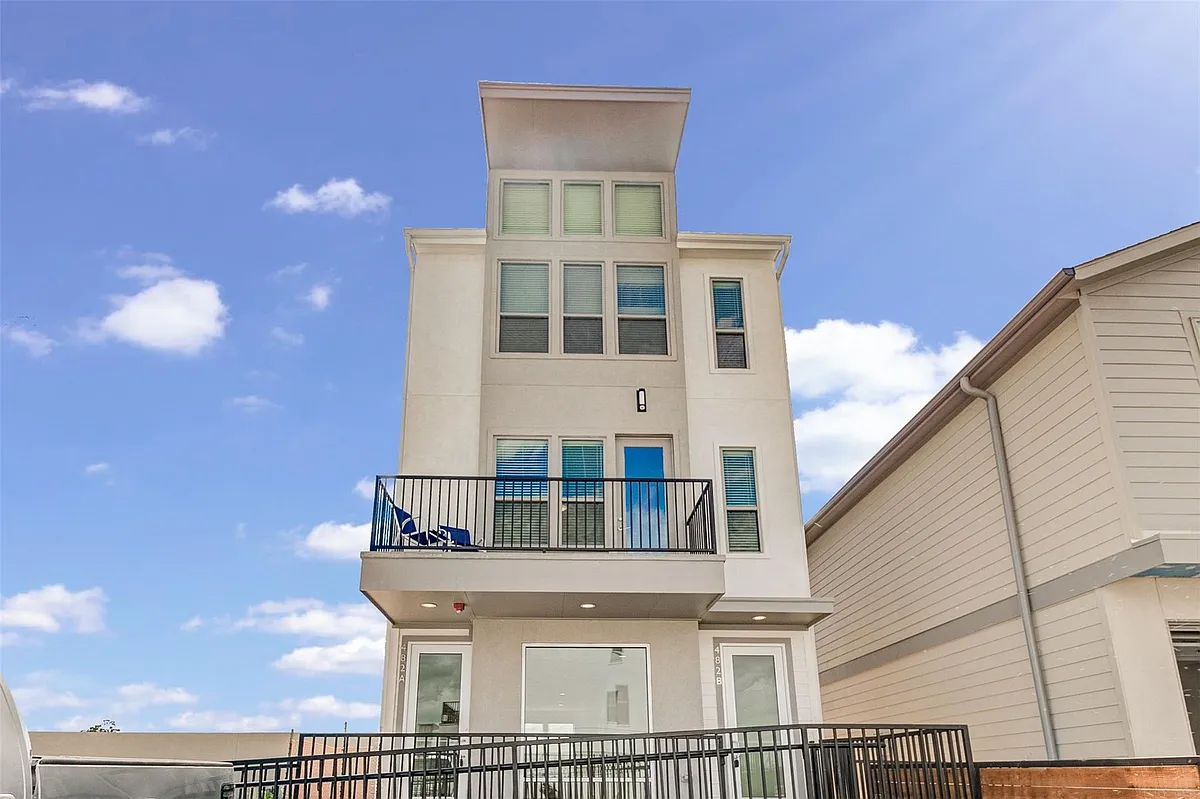 Building Photo - 482B S Centro Cir