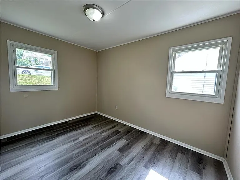 2823 Cleveland Ave — Photo 6