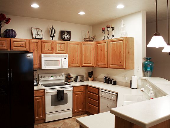 3rd image of 1522 W 50 N #2