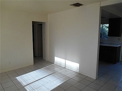 3rd image of 166 E 11th St