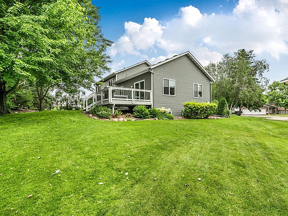 2nd image of 706 Erickson Ct