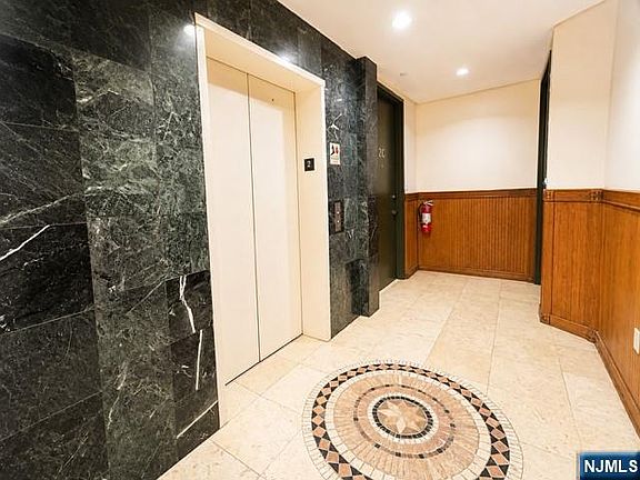 3rd image of 399 11th St APT 205