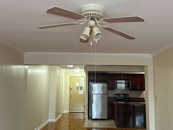 3rd image of 8825 153rd St APT 6D