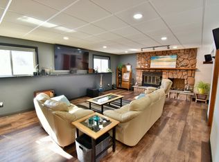 1587 Hennessy Vis, White Bear Township, MN 55110