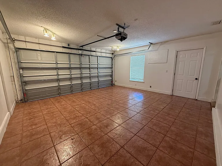 4712 Dandelion Dr — Photo 30