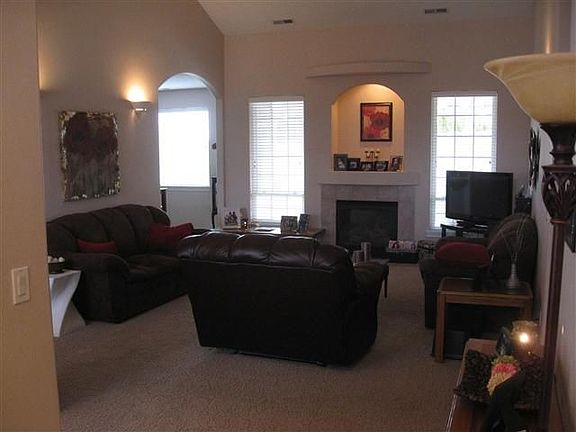 3rd image of 3003 W Canyon Lakes Dr