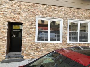 194 Ashburton Ave #3, Yonkers, NY 10701