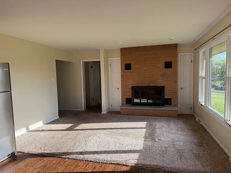 3551 Brodhead Rd — Photo 4