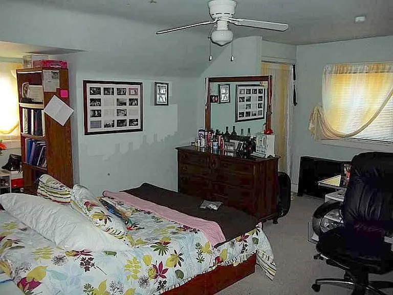 3rd floor bedroom