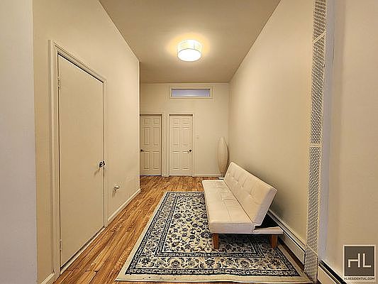 2nd image of 1119 Jefferson Ave #2