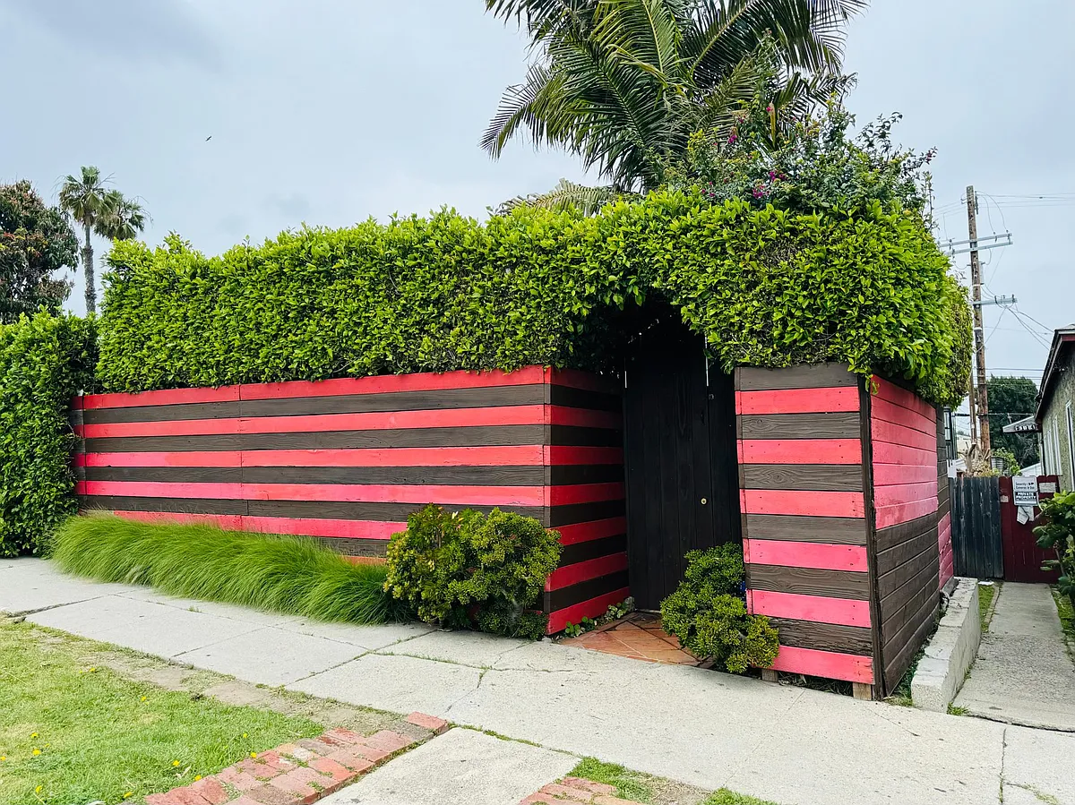 Building Photo - 5110 Inglewood Blvd