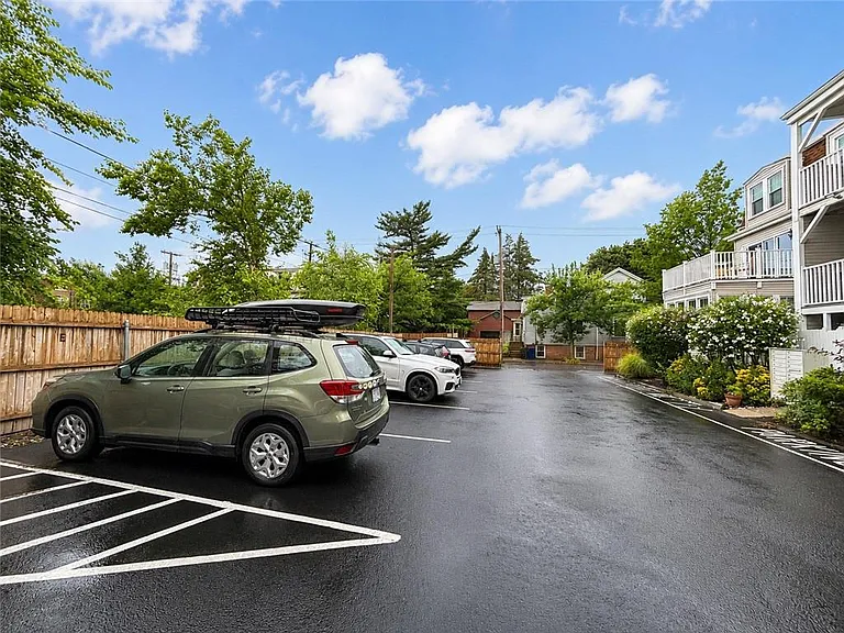 8 Slocum St #9 — Photo 12