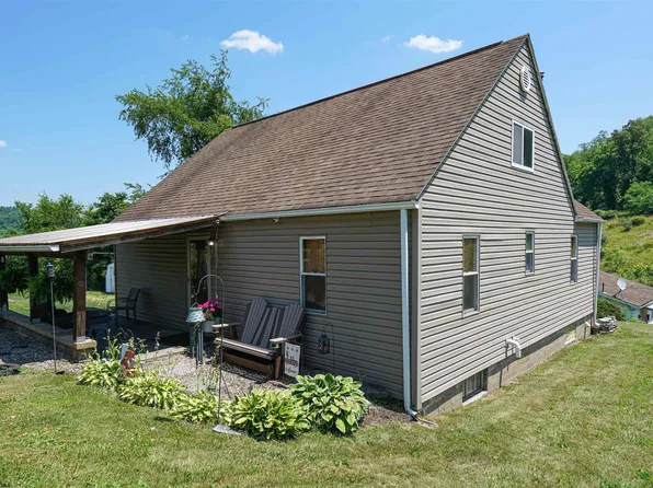 553 S Pike St, Shinnston, WV 26431