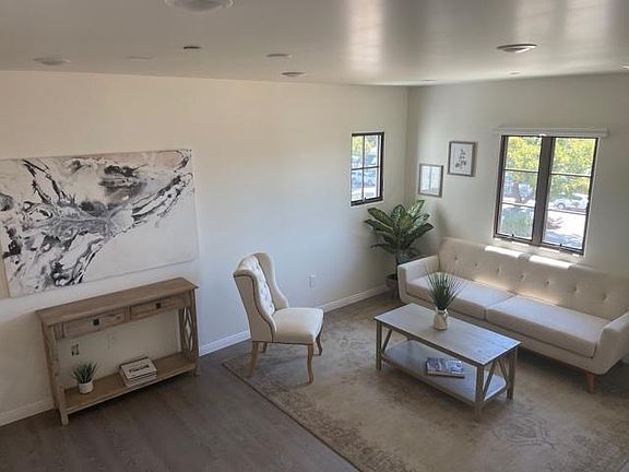 2nd image of 414 Chapala St #303