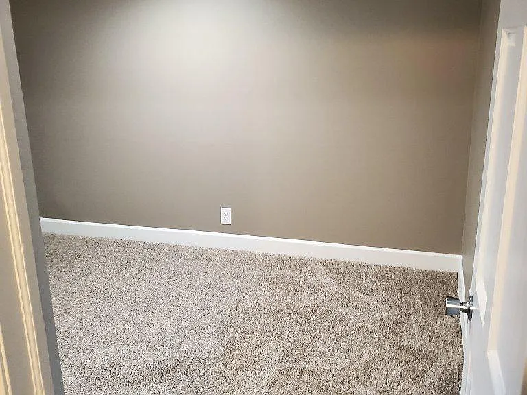 508 N Beadle St — Photo 37