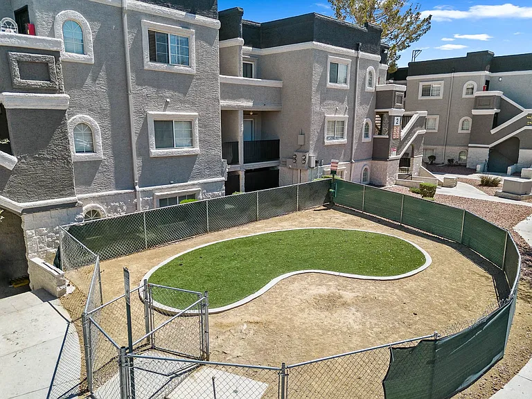 Sedona Ridge Apartment Homes — Photo 21