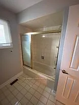 49 Highglen Ave E — Photo 19