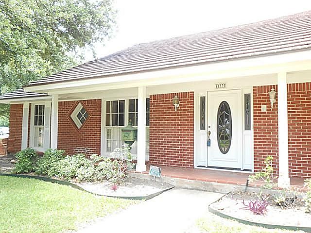 1st image of 11335 Drummond Cir