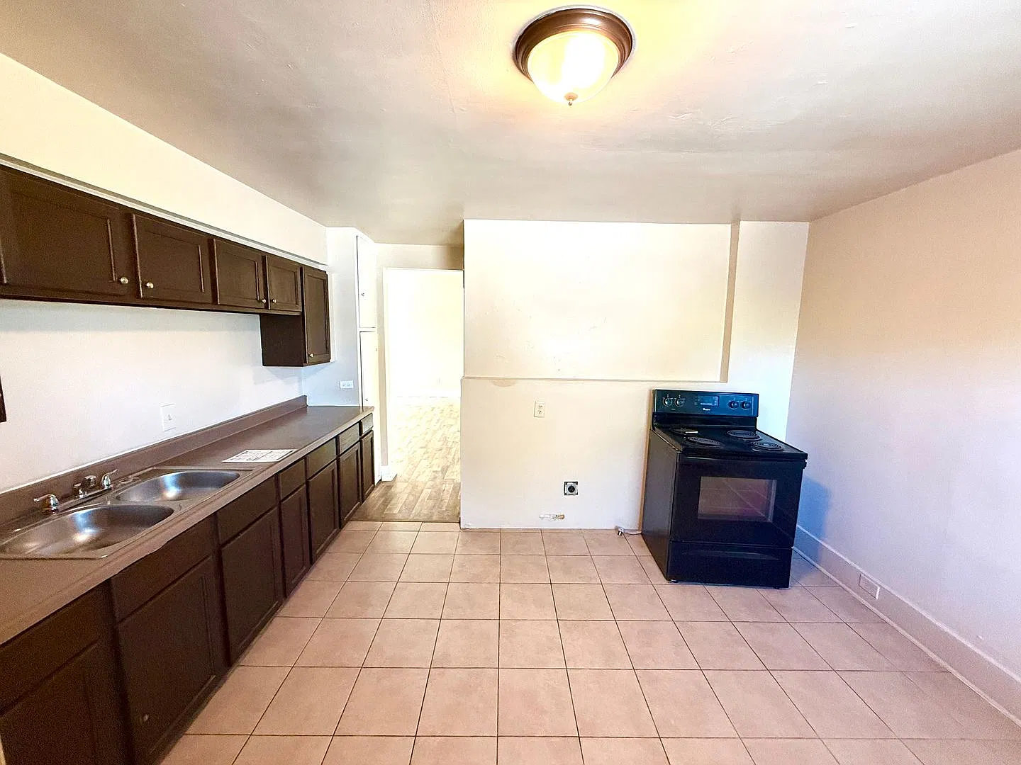 Downstairs 1BD/1BA 1-Bedroom in Beacon Hill Downstairs & Convenient Location! — Photo 3