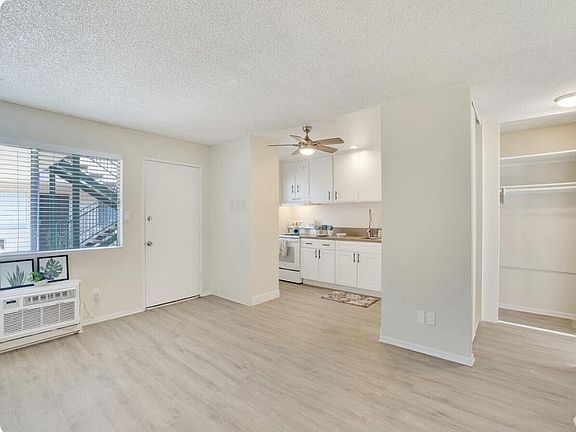 5th image of 13940 Paramount Blvd #103