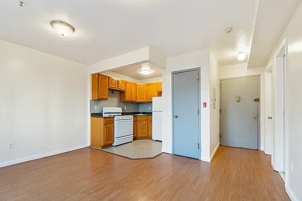 Rented by Corcoran | media 8