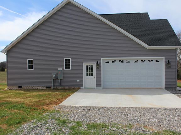 2nd image of 3656 Snapps Mill Rd