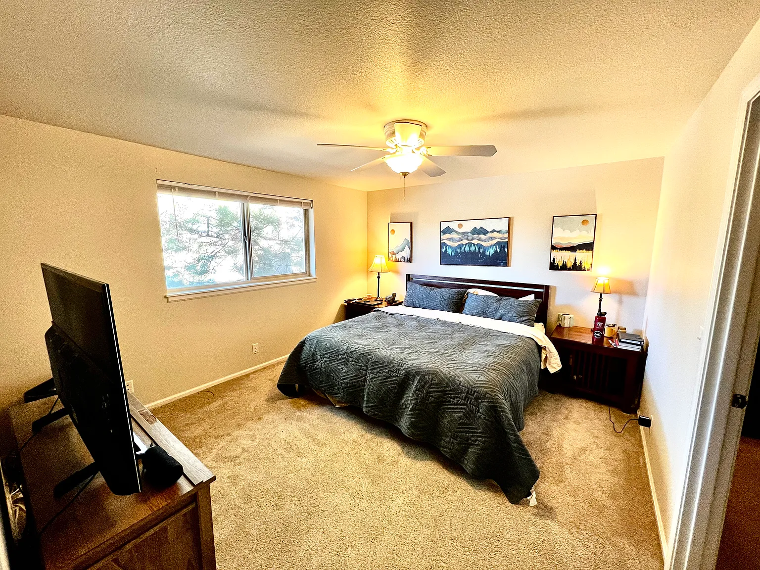 2 bed, 1250 sqft, $2,200 — Photo 3