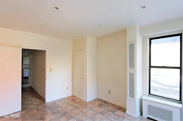 Rented by Citi Habitats | media 31